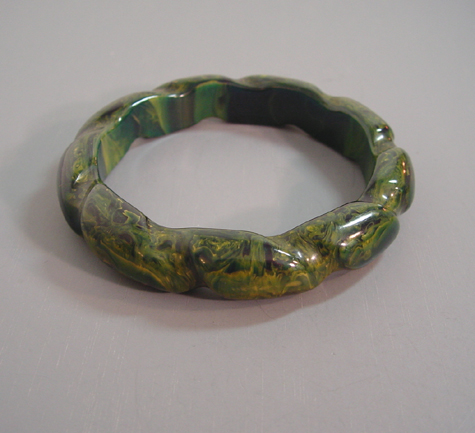 BAKELITE blue green swirl rope carved bangle