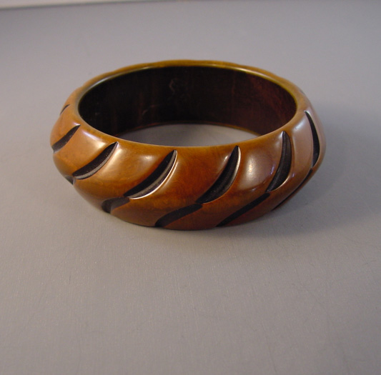 BAKELITE green and brown resin washed bangle