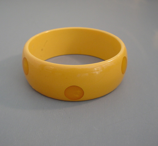 BAKELITE butterscotch bangle with dots