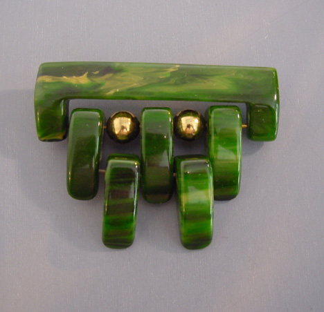 BAKELITE green swiveling parts brooch