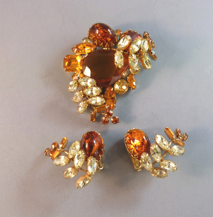 HATTIE CARNEGIE brooch & earrings, topaz colored art glass