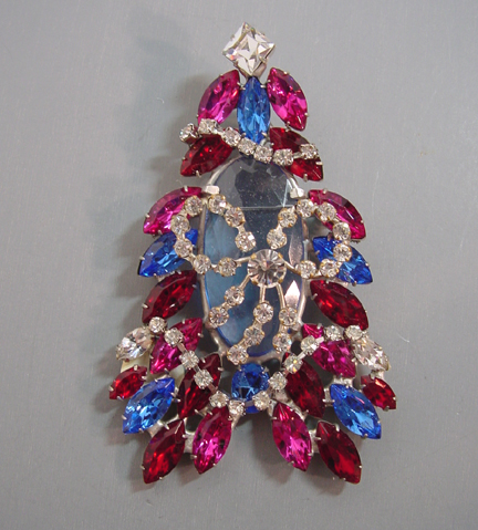 JOHN CATALANO Christmas tree brooch