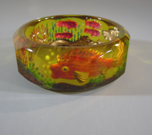 JUDY CLARKE bakelite green transparent 10-sided bangle