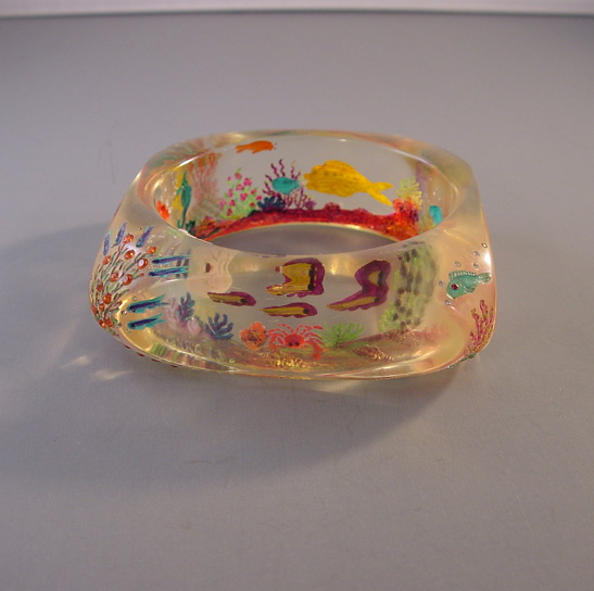 JUDY CLARKE Lucite 4-sided bangle with reverse carve