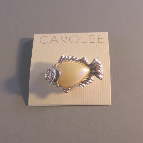 CAROLEE fish brooch with pearlized belly
