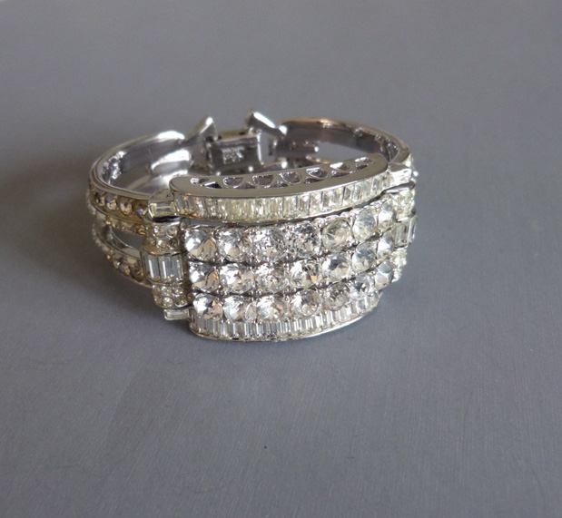 CORO 1953 brilliant clear rhinestones bracelet