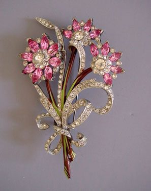 FLOWER bouquet brooch with pink and clear  rhinestones