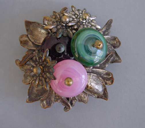 MIRIAM HASKELL dress clip pink, green, purple glass beads
