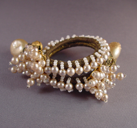 MIRIAM HASKELL Frank Hess artificial pearl coil bracelet