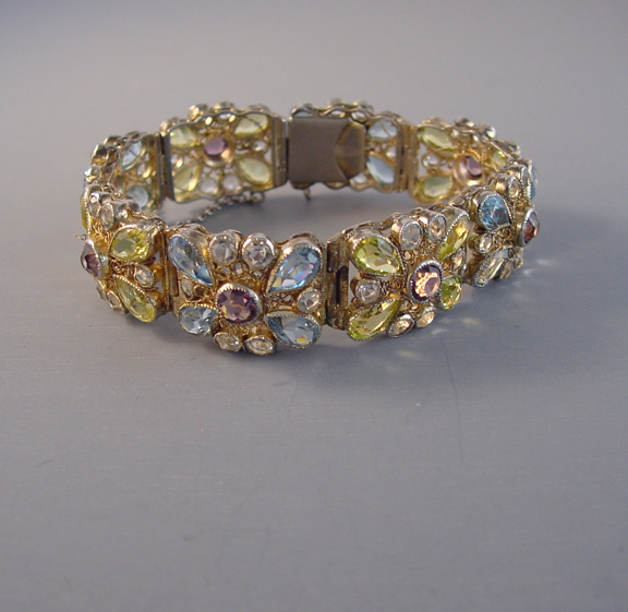 HOBE bracelet with pale blue, yellow, clear and purple