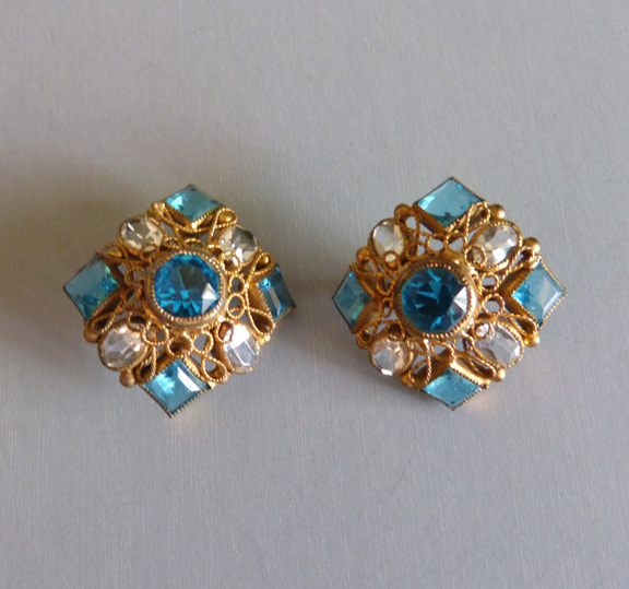 HOBE square aqua & clear unfoiled rhinestone earring