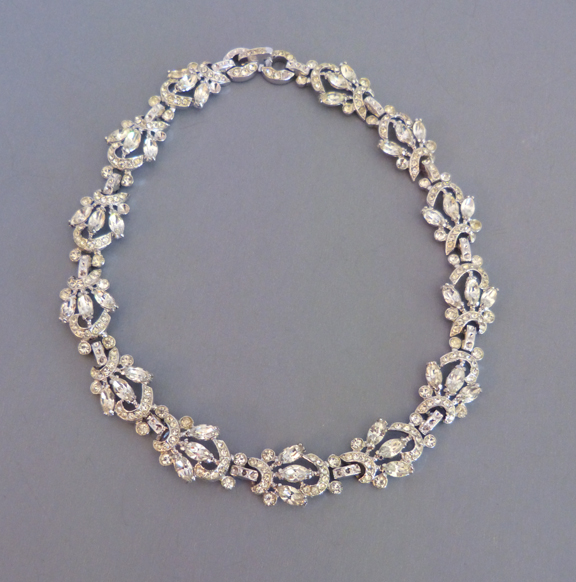 KRAMER clear rhinestone necklace set in silver tone, 1950s
