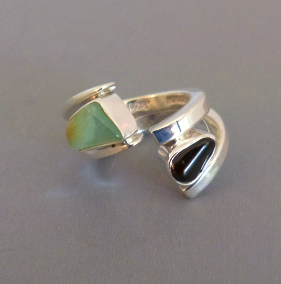 LILLY BARRACK sterling ring Prehnite & Tourmaline
