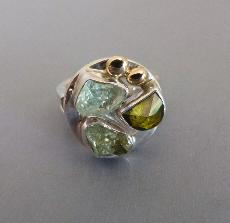 LILLY BARRACK sterling ring peridot & aquamarine
