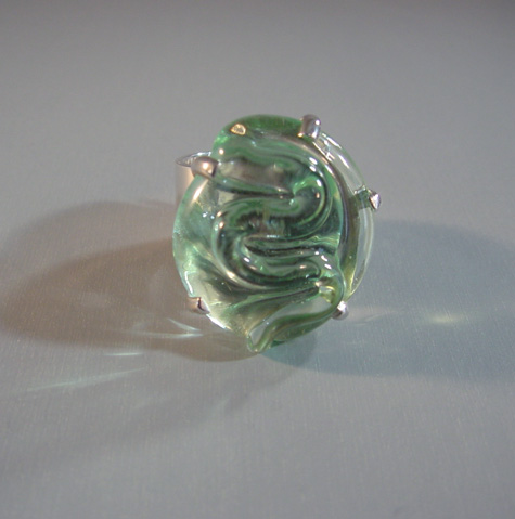 MARIQUITA MASTERSON green glass ring in sterling silver