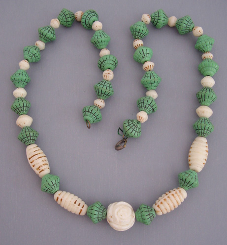 CZECH Deco molded glass green and white beads necklace