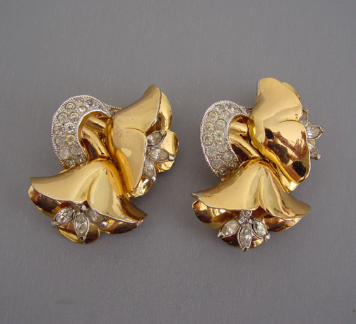 CORO flower dress clips in clear rhinestones