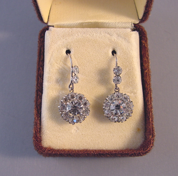 PASTE clear paste earrings, patent number