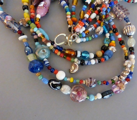 BEADS multibead necklace with a nice variety of types & colors 158.