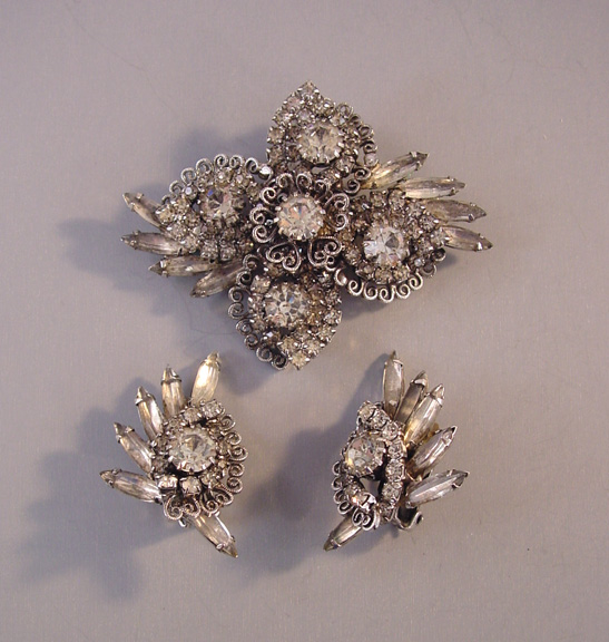 HOBE smoky gray and clear rhinestones brooch and earrings