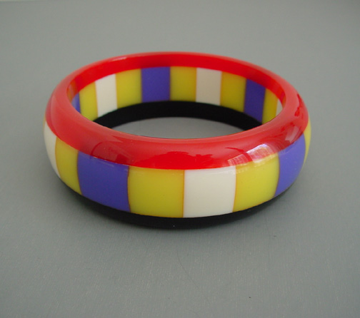 SHULTZ bakelite cream, yellow and blue check bangle