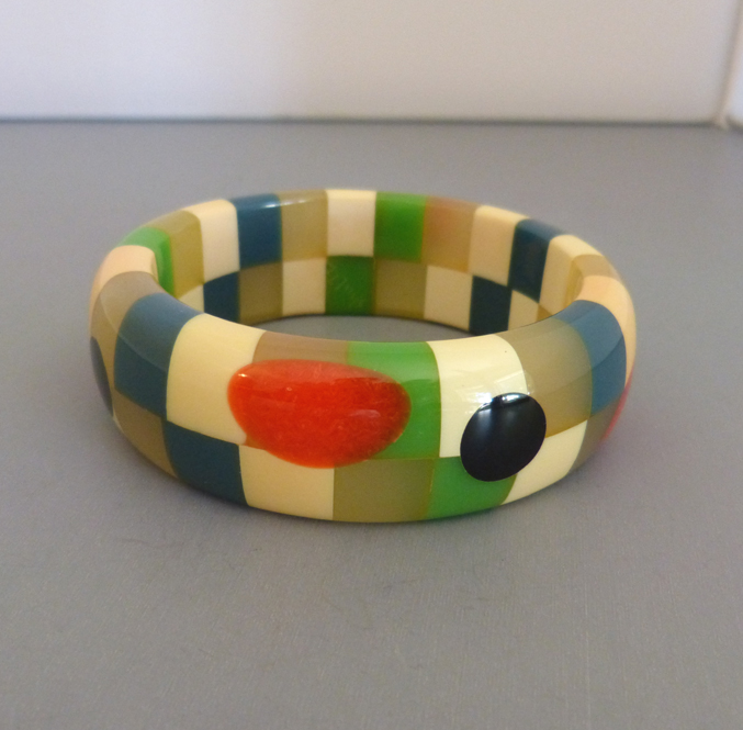 SHULTZ bakelite two row checked bangle with smoke, cream, blue