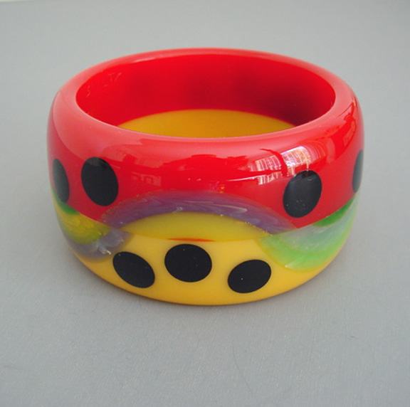 SHULTZ bakelite laminated red & yellow bangle rainbow