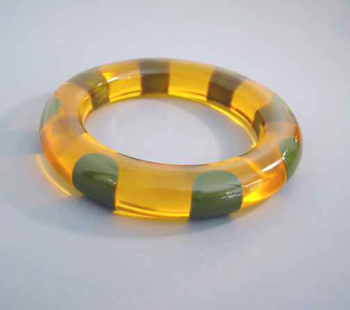 SHULTZ bakelite deep apple juice extra chunky bangle