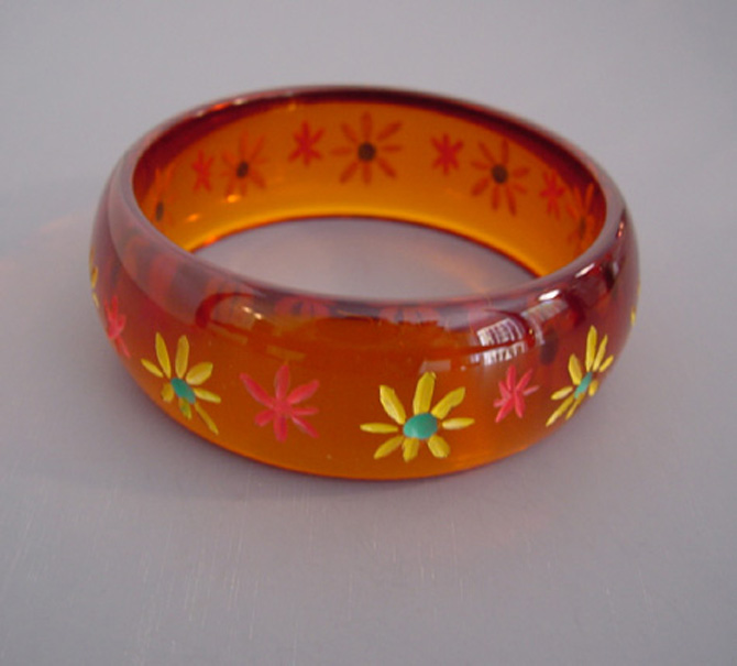 SHULTZ bakelite iced tea transparent bangle with colorful flowers