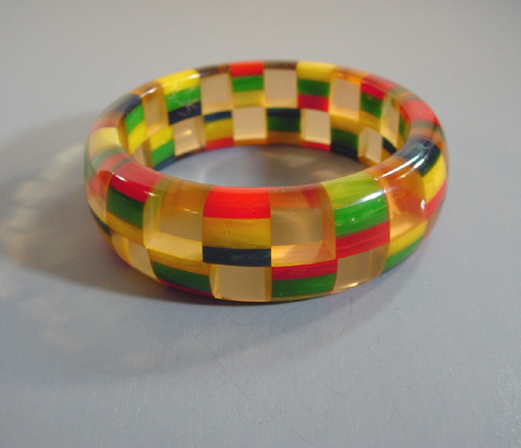 SHULTZ bakelite two row bangle with slice checks