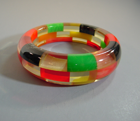 SHULTZ bakelite three row check bangle rich red, green, black