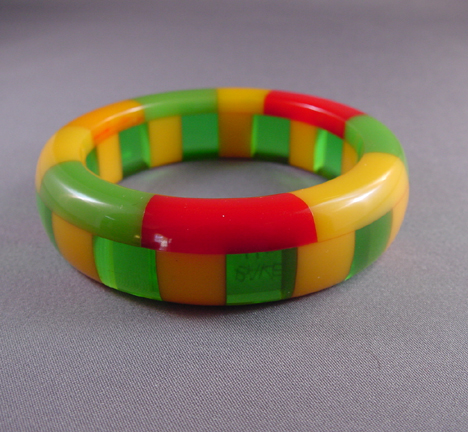 SHULTZ bakelite two row bangle with green and yellow checks