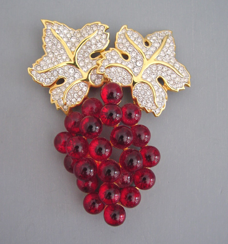 SWAROVSKI red glass grapes brooch, 1990s