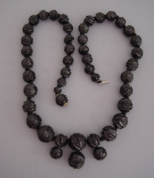 VICTORIAN Whitby jet carved 3 drop necklace, hand carved beads,