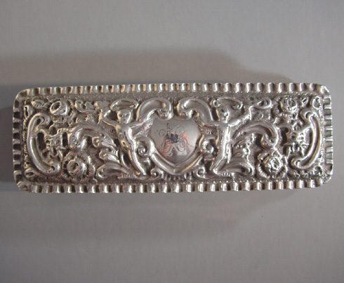VICTORIAN sterling 1897 ring box with embossed cherubs