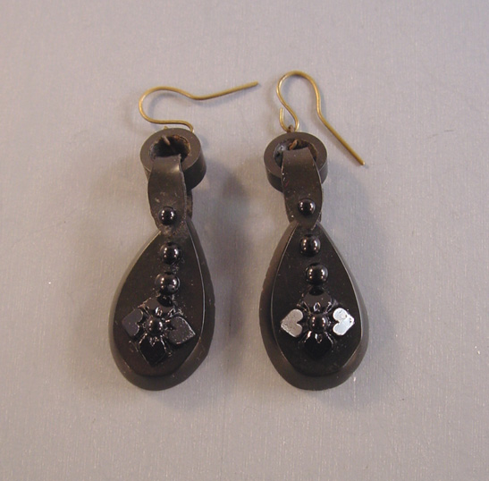 VICTORIAN vulcanite pendant earrings, beads & hearts design