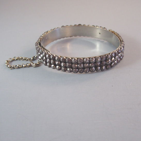 VICTORIAN early 1800’s cut steel bangle