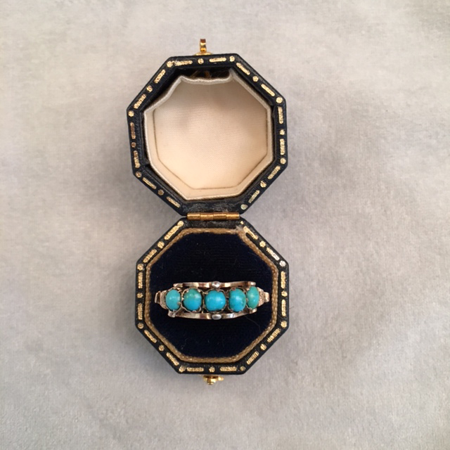 VICTORIAN 15k Persian turquoise ring, scroll on each side