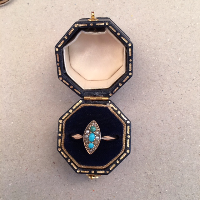 VICTORIAN 14k and Persian turquoise ring with pearls