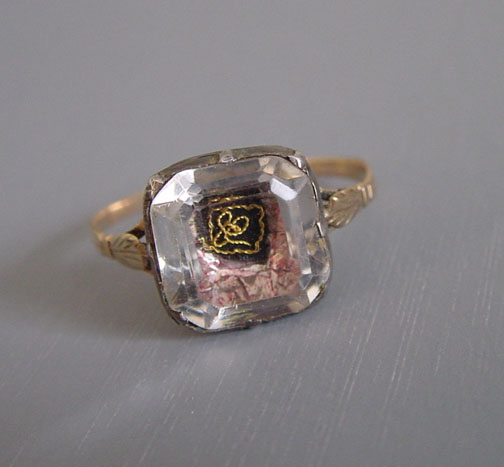 GEORGIAN antique 15k Stuart crystal ring with gold wire cipher