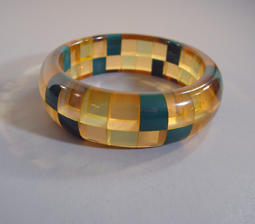 SHULTZ bakelite two row bangle in pale apple juice, pink and teal