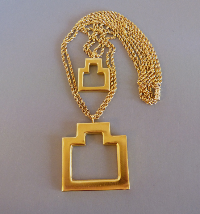 LES BERNARD INC necklace matte gold tone metal with double chains