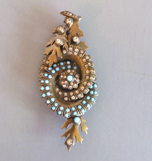 EISENBERG Original clip with aqua beads, clear rhinestones, 4″ and 1940s
