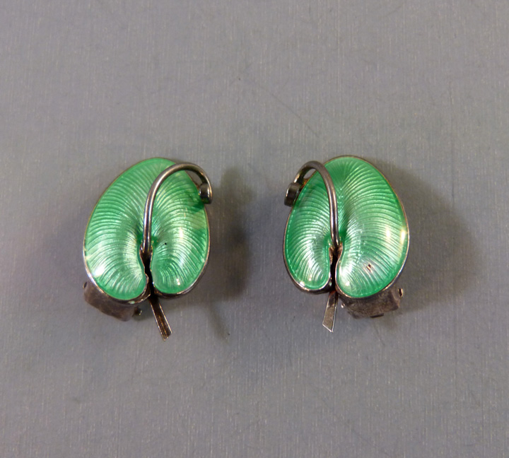 VB DENMARK Volmer Bahner Modernist sterling green enamel earrings