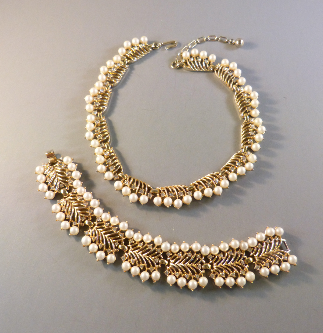 TRIFARI glass pearls set in gold tone necklace and bracelet