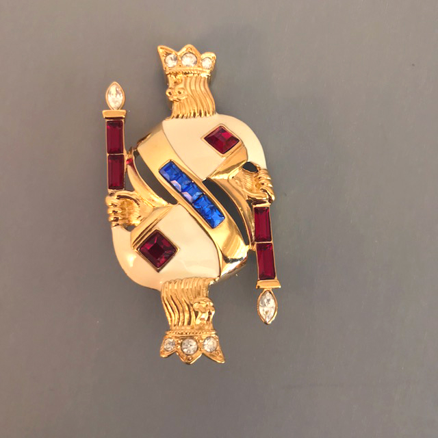TRIFARI 1990s Kings brooch with box and information card