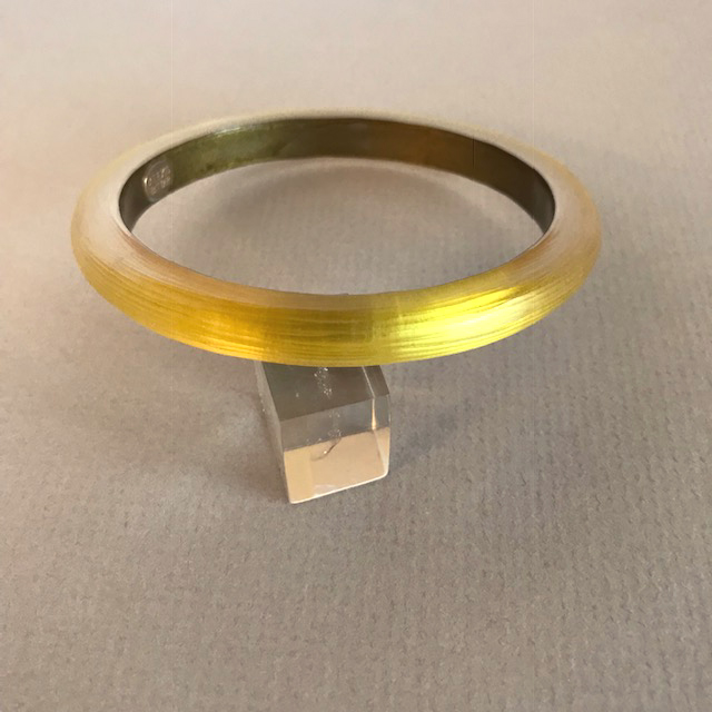 ALEXIS BITTAR frosted Lucite spacer bangle in lemon yellow