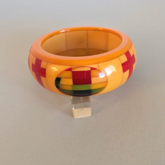 SHULTZ rare bakelite crosses bangle, chunky, old and unusual