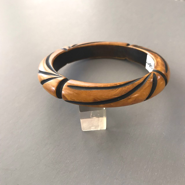 BAKELITE marbled Mississippi mud bangle, line carved and black over dyed