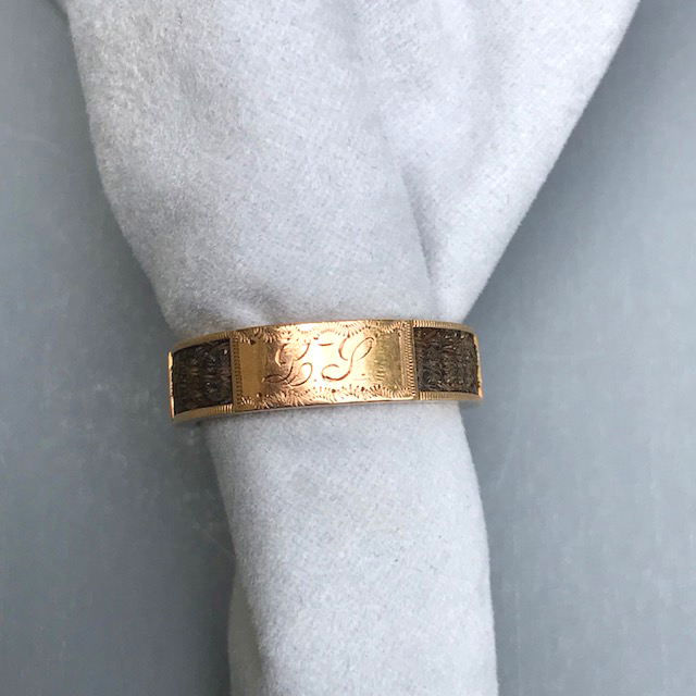 VICTORIAN antique 15 karat yellow gold memorial or mourning hair ring initials LS